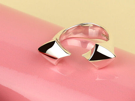 The Arrowhead collection