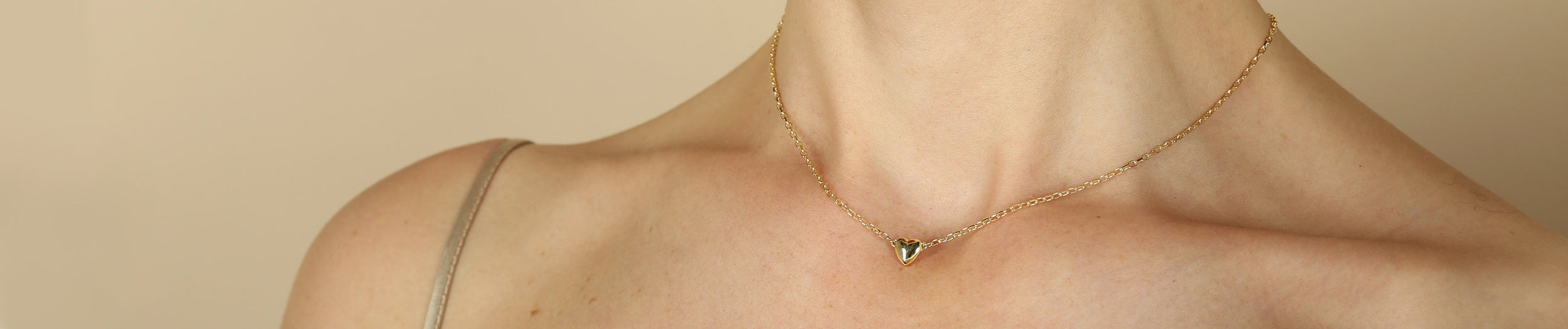 Women's necklaces