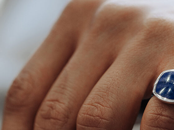 The signet ring guide