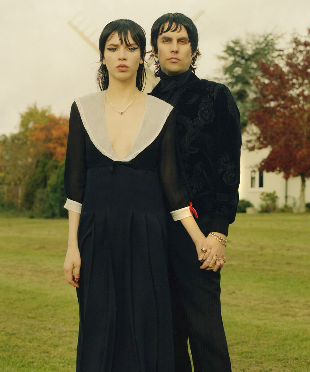 The Face Magazine, 2021 Skull & Pearl Collar Necklace by Stephen Einhorn. Photography by Markn, styling by Sophie Gaten.