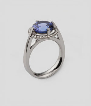 Tsarina Diamond Halo Ring