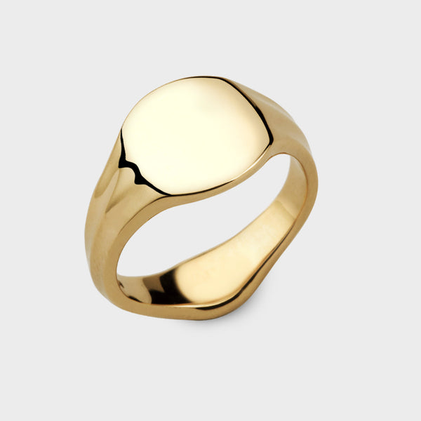 small yellow gold square signet ring